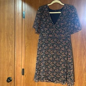 Madewell Orchard Flutter-Sleeve Dress in Fan Floral Mix